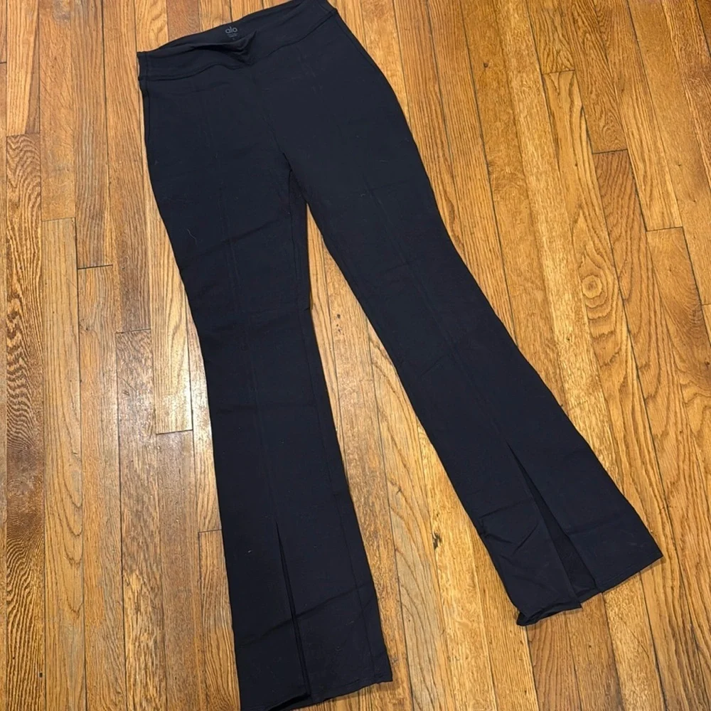 Alo Airbrush High-Waist Flutter Legging black long size Large